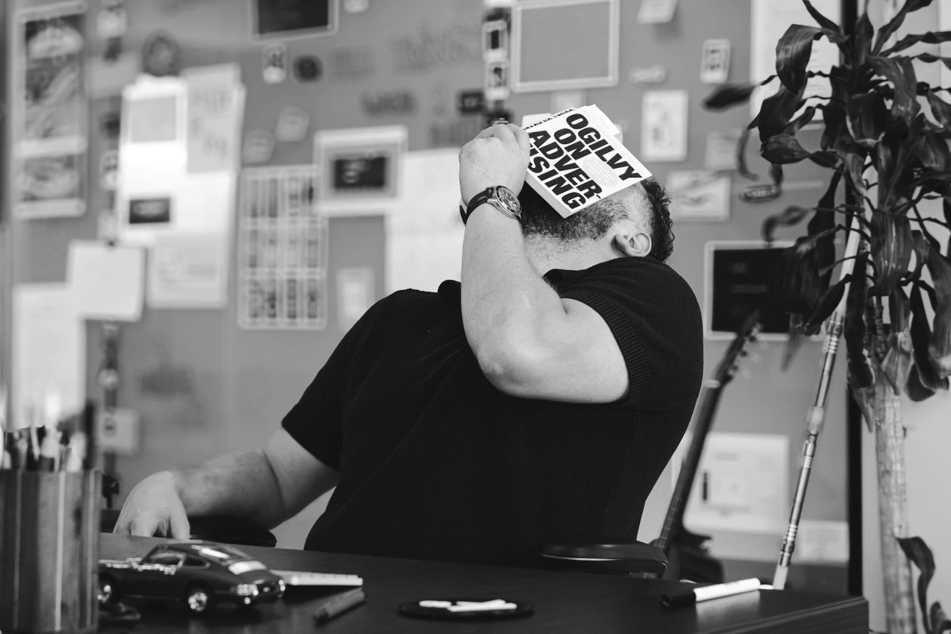 Image for AI Doesn't Need Your Help: New Research Suggests Humans Make Ads Worse